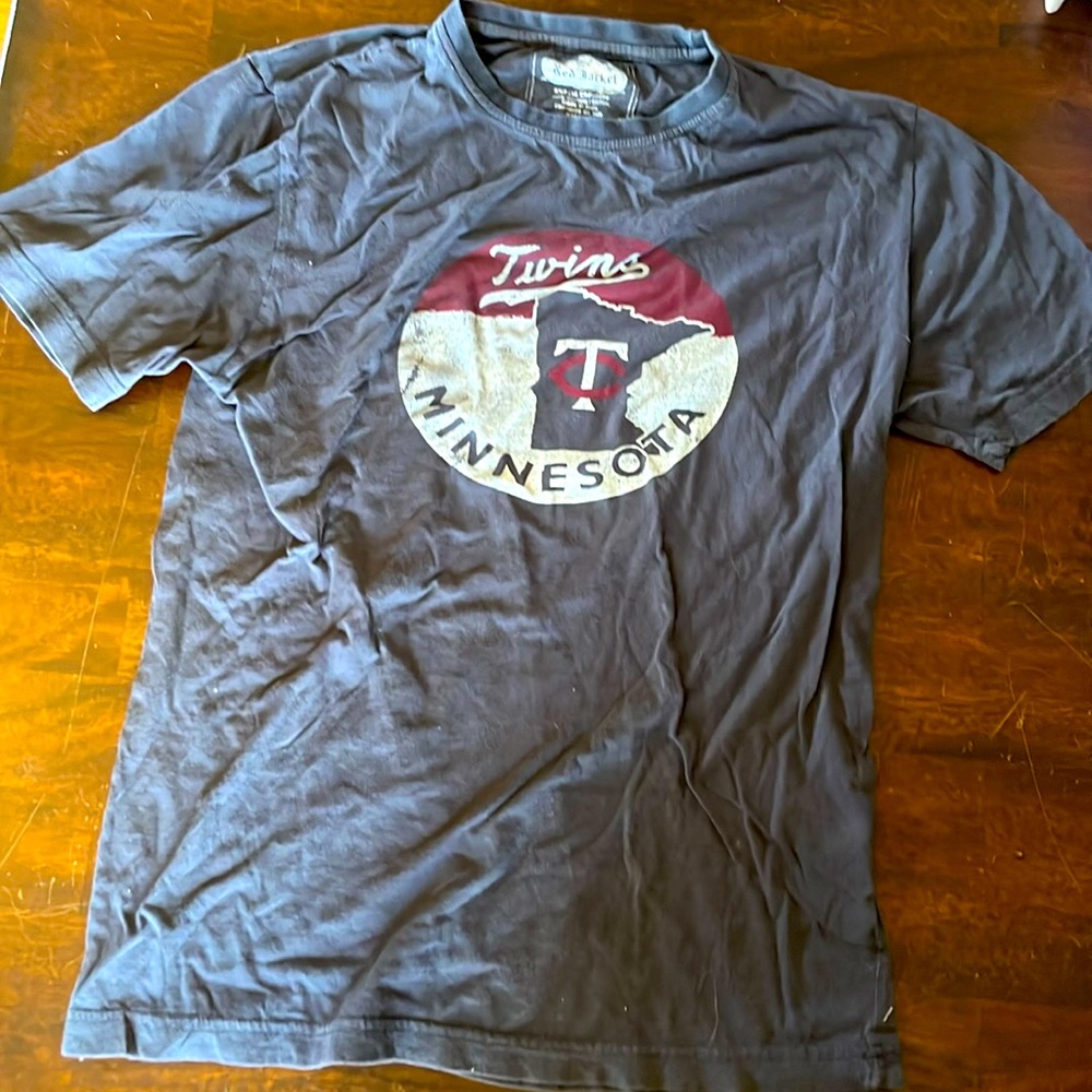 Red Jacket Brass Tacks Minnesota Twins T-Shirt Size Small